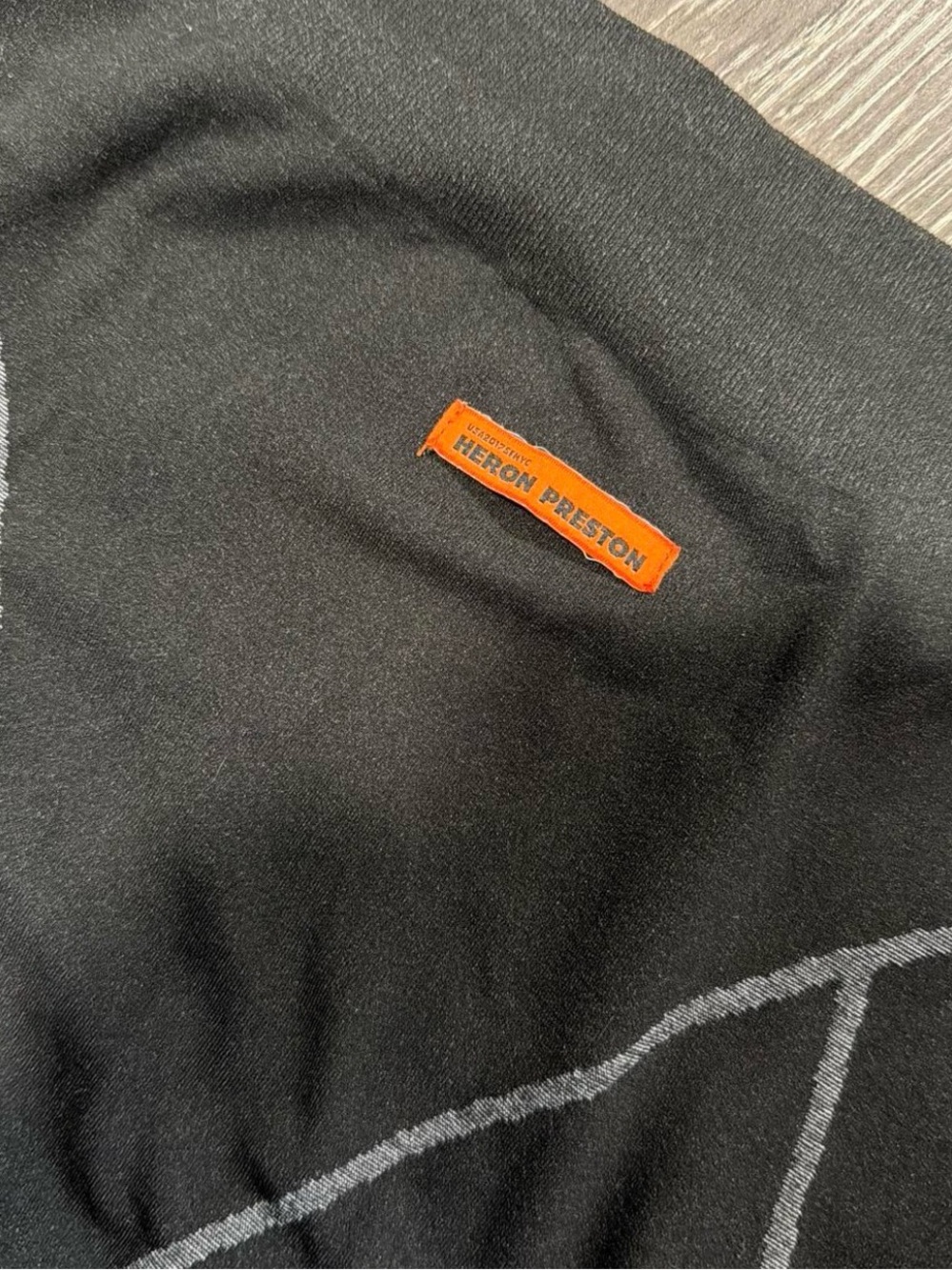 Heron Preston Black Knit Top with Orange Logo Tab - Picture 2 of 4